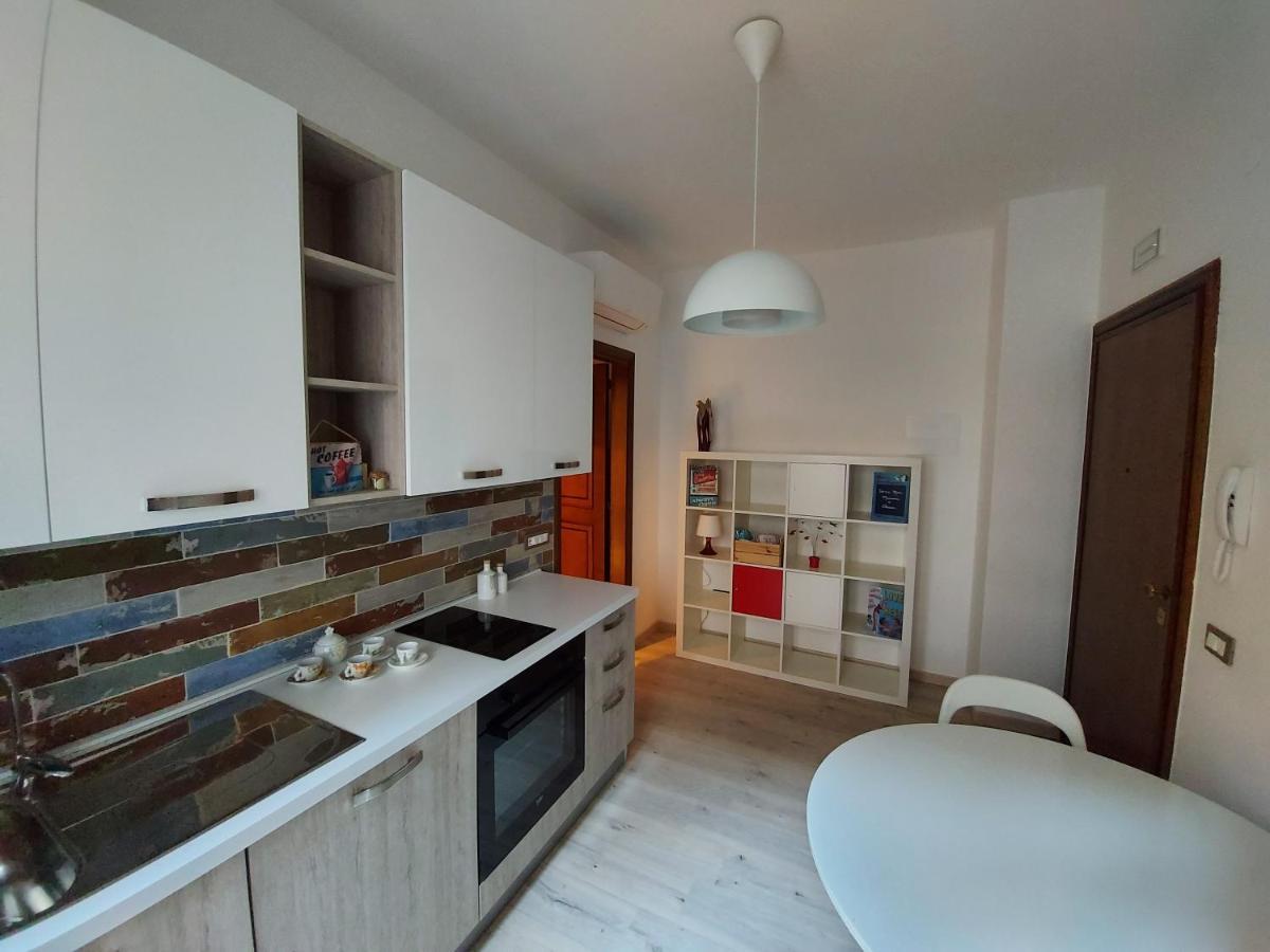 Isabella D'Aragona Guest House Barletta Exterior photo