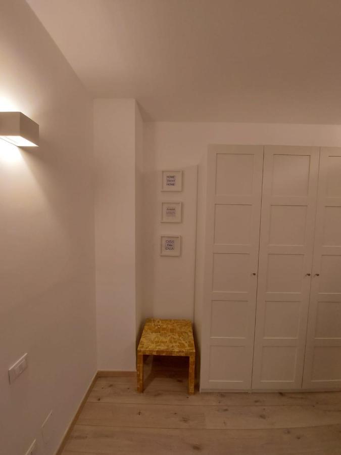 Isabella D'Aragona Guest House Barletta Exterior photo
